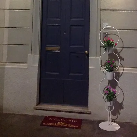 Lumiere Ostello *